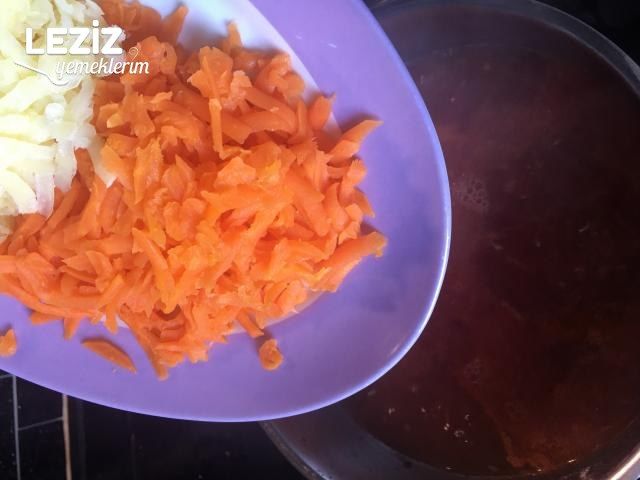 Domatesli Havuçlu Tavuklu Çorba