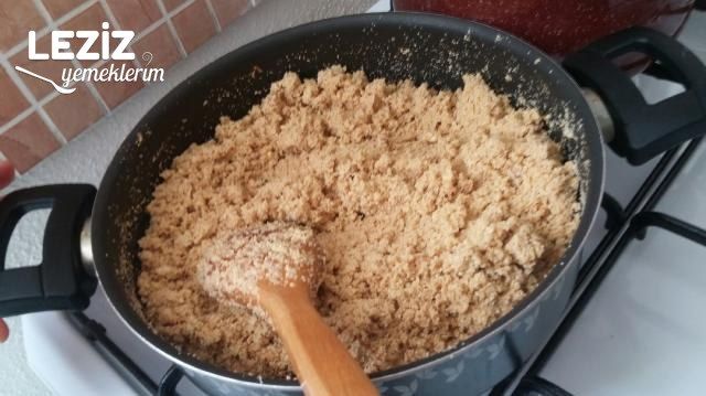 Enfes İrmik Helvası (Annemin Tarifi)