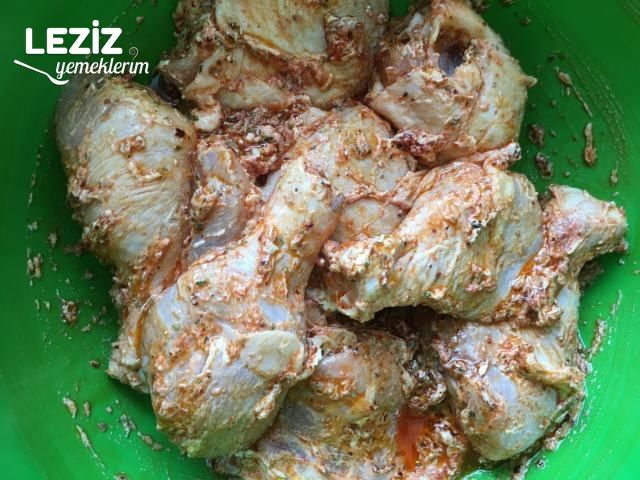 Fırında Tavuk Budu Ve Patates