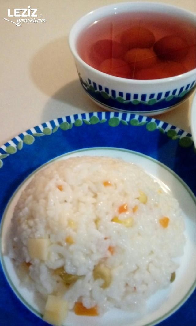 Garnitürlü, Tereyağlı Pirinç Pilavı