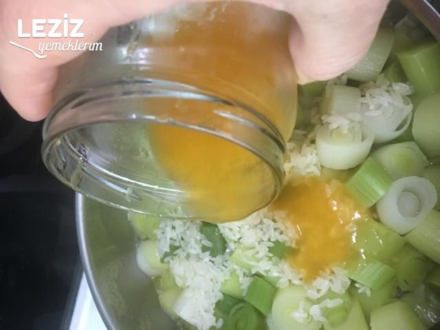 Mandalina Soslu Pırasa