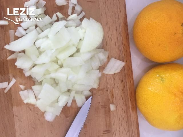 Mandalina Soslu Pırasa