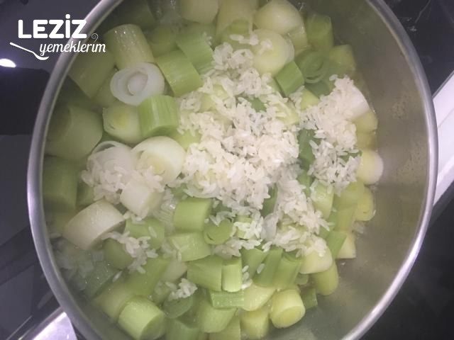 Mandalina Soslu Pırasa