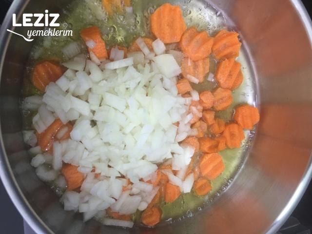 Mandalina Soslu Pırasa