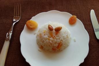 Bademli Kayısılı Pilav