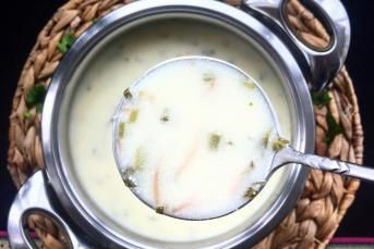 Yoğurtlu Şehriyeli Kereviz Sapı Çorbası