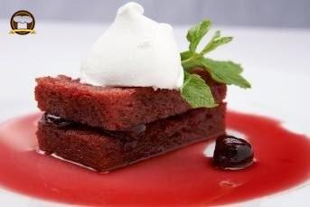 Vişneli Ekmek Tatlısı