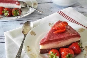 3 Renkli İrmik Tatlısı