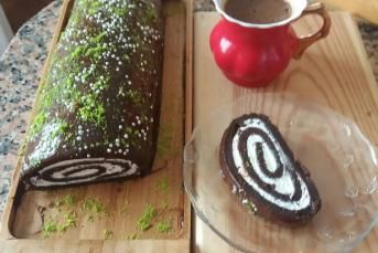 Bitter Çikolatalı Rulo Pasta