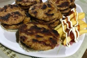 Tavuk Burger Köftesi