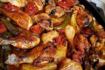 Mangal Tadında Fırında But Ve Patates Yemeği