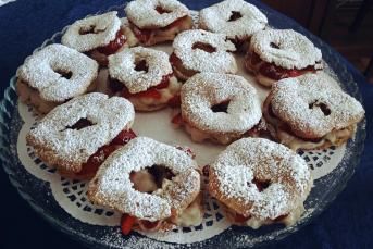 Çilekli Paris Brest