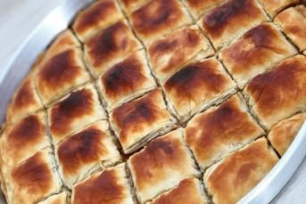 El Açması Börek Yapımı