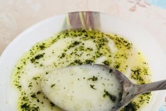 Kuskuslu Yayla Çorbası