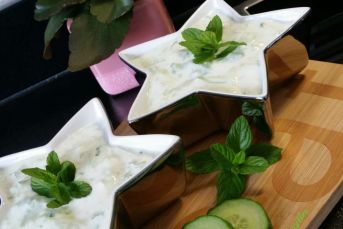 Yeşil Kabaklı Cacık