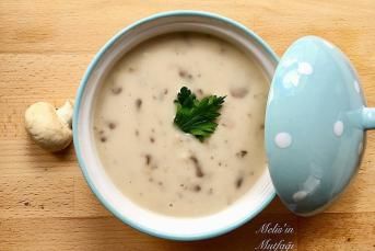 Sütlü Mantar Çorbası