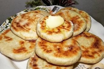 Kahvaltılık Mini Bazlama Tarifi