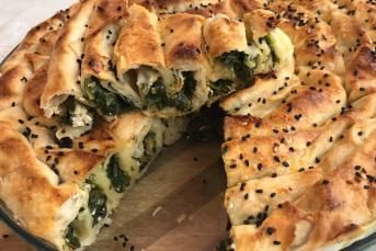 Ispanaklı Rulo Börek