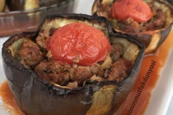 Fırında Bostan (Tombul) Patlıcanlı Karnıyarık