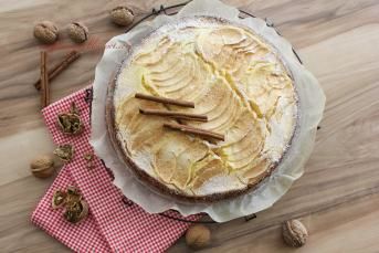 Peynir Kremalı Elmalı Kek