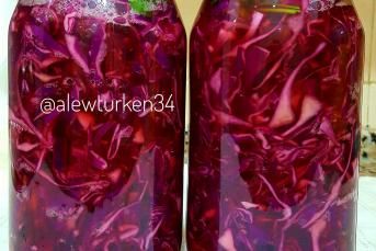 Pratik Mor Lahana Turşusu (2 Adet 1 Lt Kavanoz İçin)