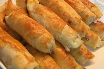 Kaymaklı Peynirli Börek