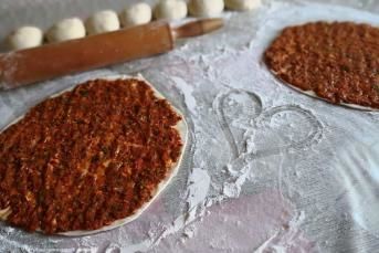 Ev Yapımı Miss Gibi Lahmacun (Kesinlikle Tavsiye Ederim)