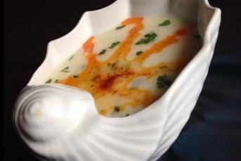 Terbiyeli Tavuk Suyu Çorbası