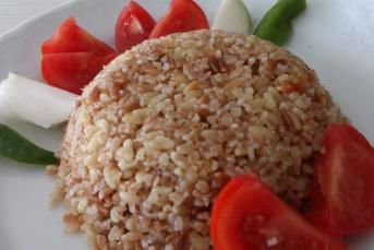Tam Kıvamında Arpa Şehriyeli Bulgur Pilavı