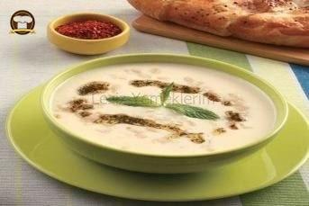 Labneli Soğuk Buğday Çorbası