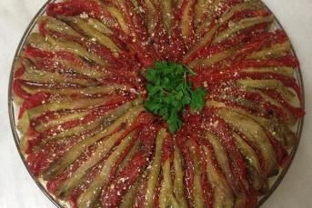 Közlenmiş Patlıcan Biber Salatası