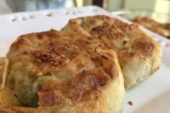 Ispanaklı Gül Börek