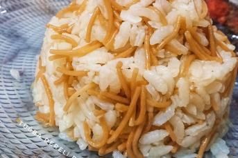 Tane Tane Şehriyeli Pirinç Pilavı
