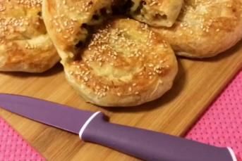 Peynirli Ispanaklı Gül Böreği