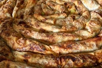 Pırasalı Kıymalı Börek