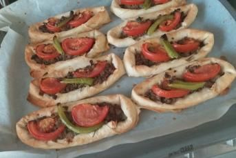 Sandal Börek Nasıl Yapılır