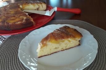 Nefis Şeftalili Alt Üst Kek Tarifi