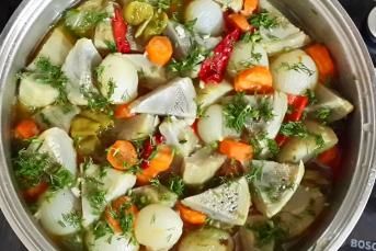 Arpacık Soğanlı Enginar Yemeği