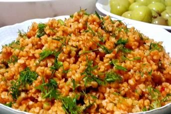 Bol Domatesli Dereotlu Bulgur Pilavı