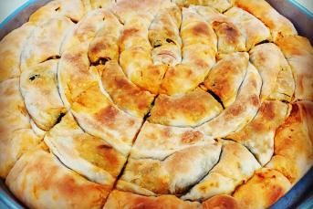 Nefis Ispanaklı Dolama Börek
