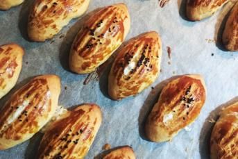 Peynirli Kıyır Poğaça Tarifi