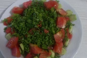Çoban Salata Yapımı