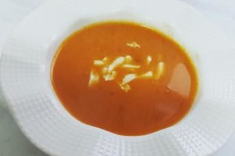 Nefis Domates Çorbası