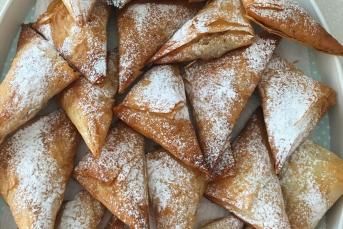 Elmalı Muska Tatlısı