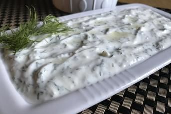 Dere Otlu Yoğurtlu Meze