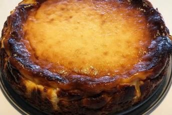 San Sebastian Cheesecake (Yanık Cheesecake)