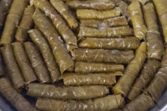 Zeytinyağlı Yaprak Sarması Nasıl Yapılır