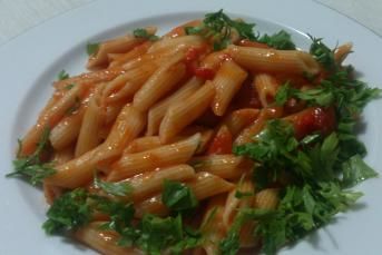 Domates Soslu Penne Makarna