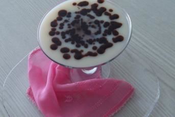 İki Renkli Muhallebi