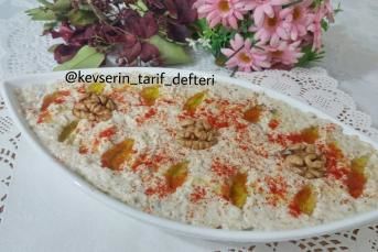 Yoğurtlu Cevizli Köz Patlıcan Salatası